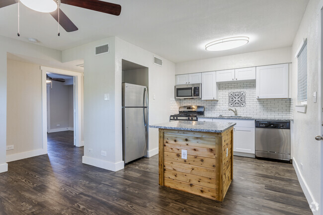 Interior Photo - Ridglea Court Apartments