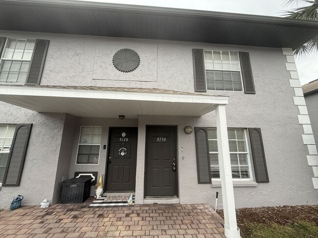 Building Photo - Beautiful 3 bedroom 2.5 bathroom townhouse for rent near USF.