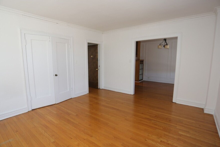 6200 N Clark, Unit 26-3A, Chicago, IL 60660 - 6200 N Clark St