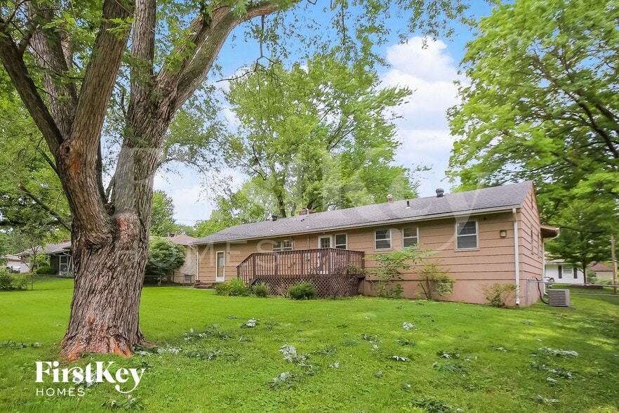 Building Photo - 9707 E 79th Terrace