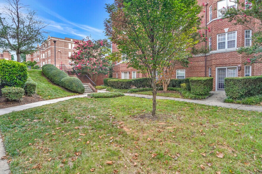 Building Photo - 3609 38th St NW