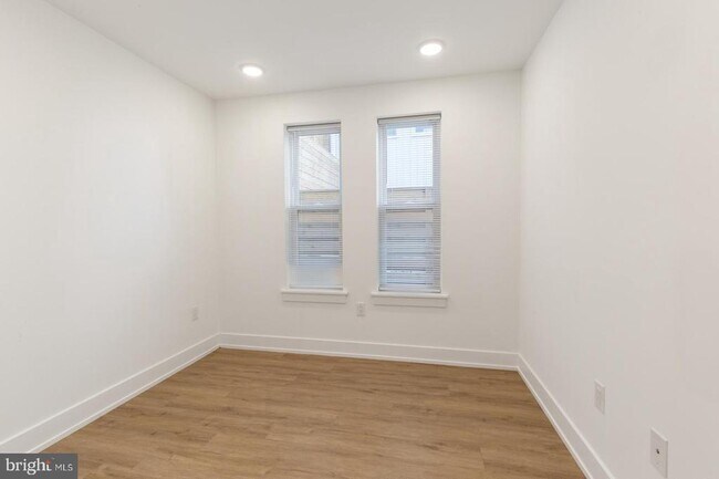 Building Photo - 1335 N Marston St