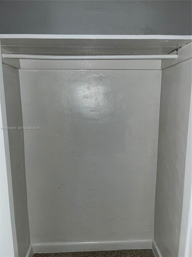 Building Photo - 2023 Taylor St