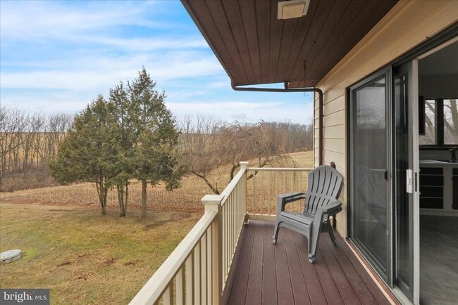 Building Photo - 1613 Shoey Rd