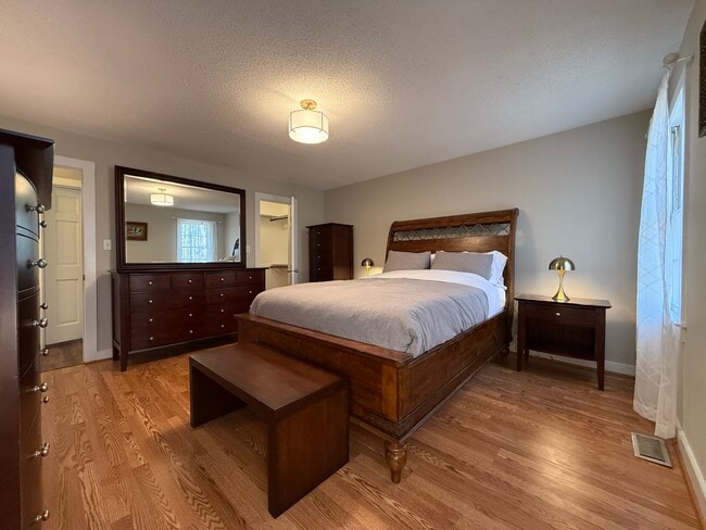 Building Photo - 505 Westbrook Dr