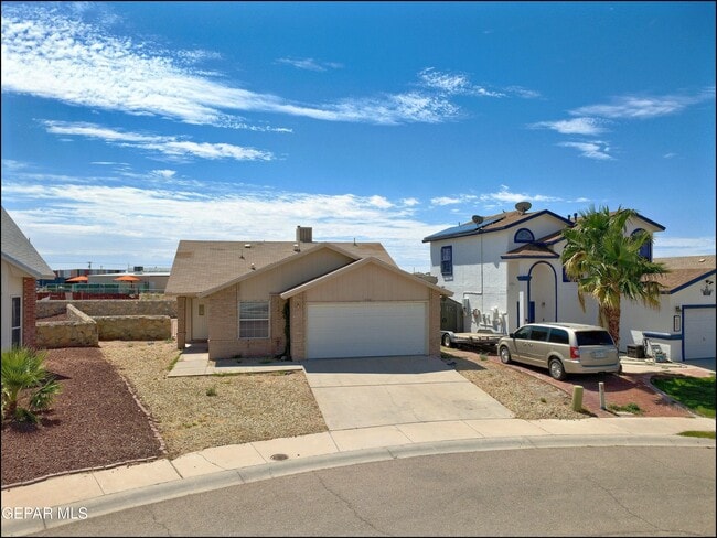 Building Photo - 4100 Tierra Venado Dr