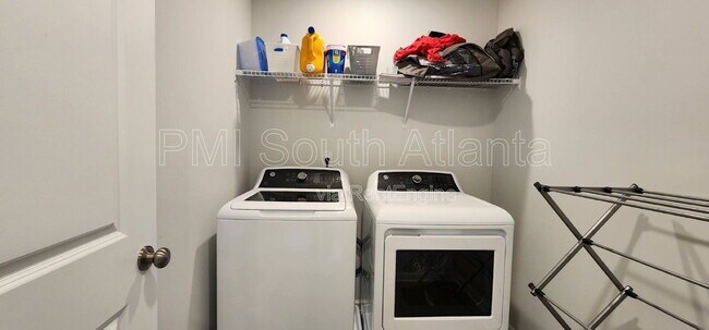 Building Photo - 7124 Timberland Trl