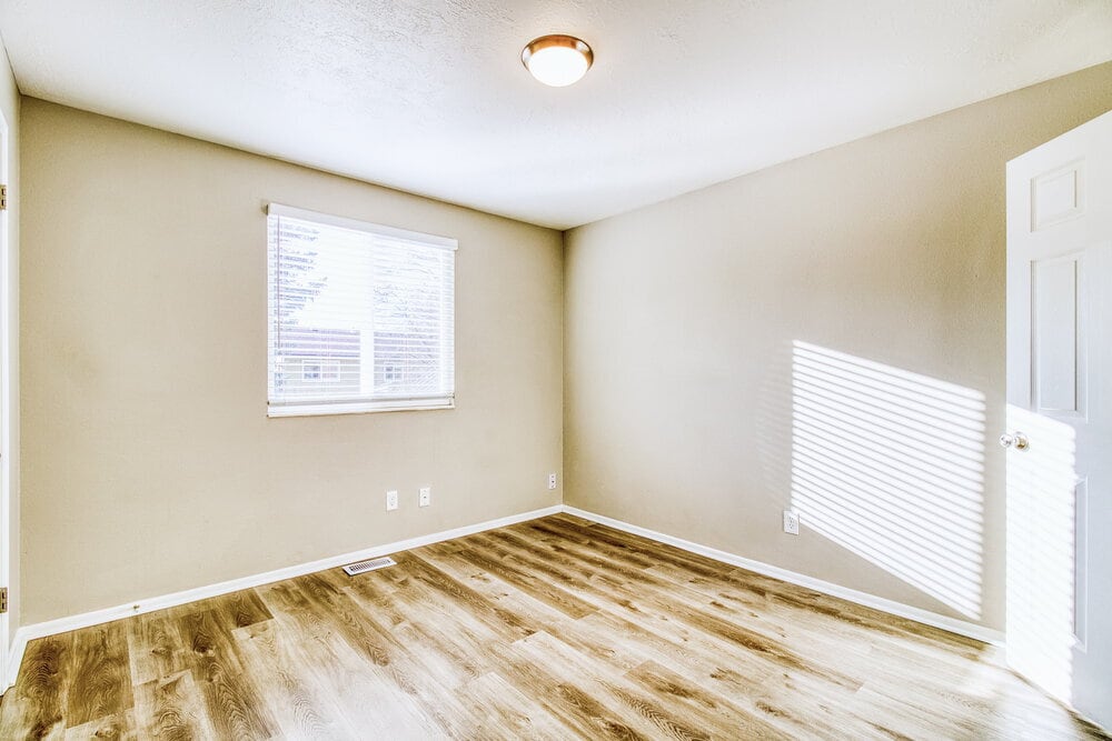 Building Photo - 3988 Burningham Dr