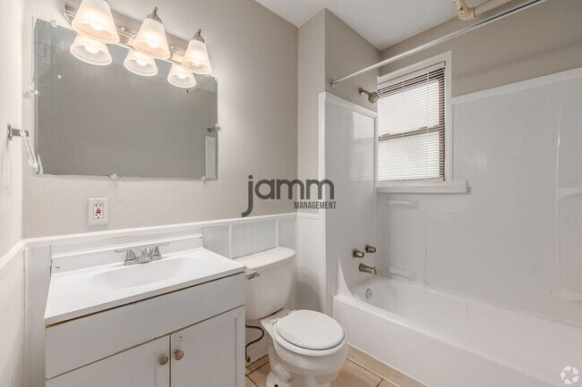 Building Photo - 2773 Hampshire-Unit 3