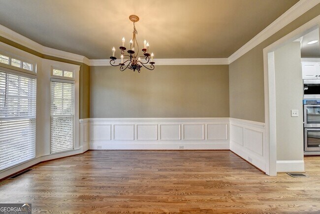 Building Photo - 11636 Parkside Ave