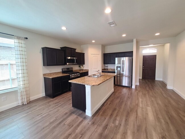 Building Photo - 7320 Fossell Ranch Rd