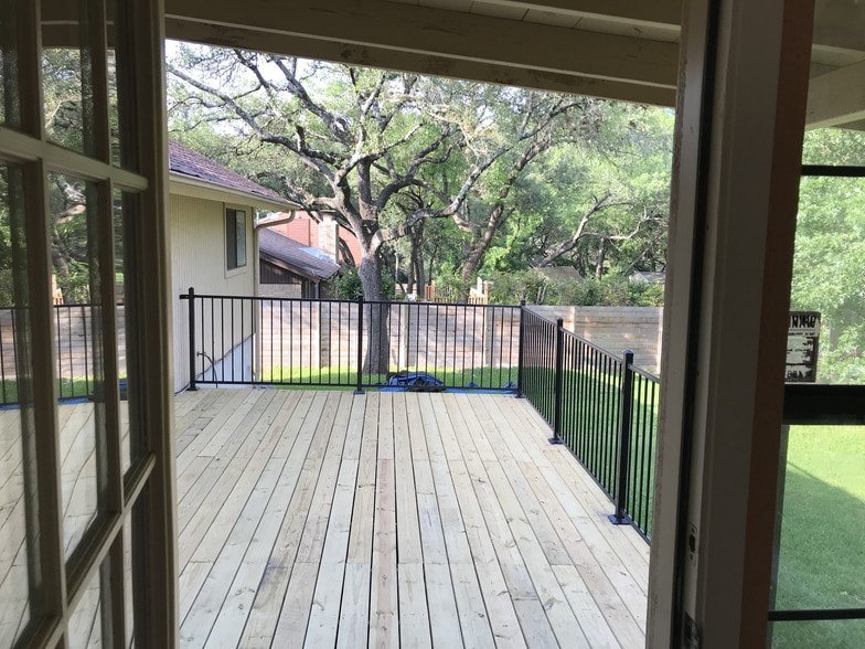 Back deck (from sun room) - 11203 Oak View Dr