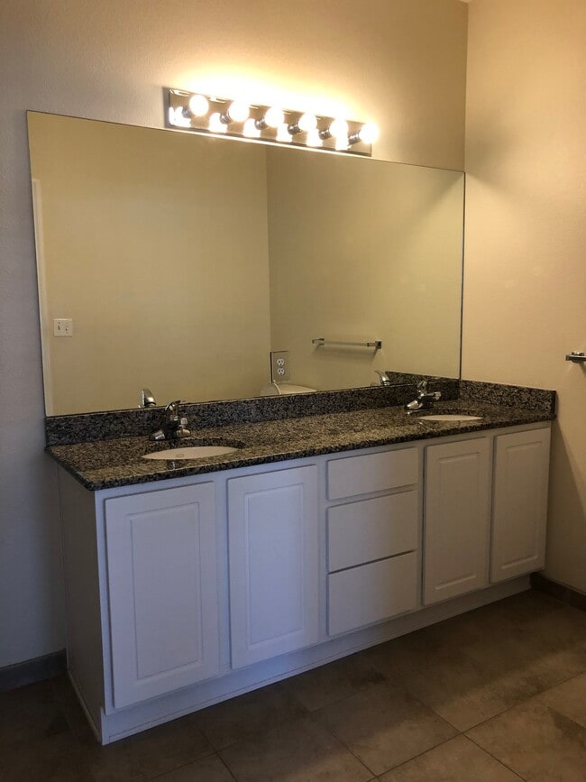 Master Bath - 300 State St E