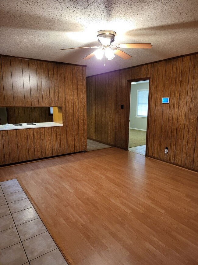 Building Photo - Decatur