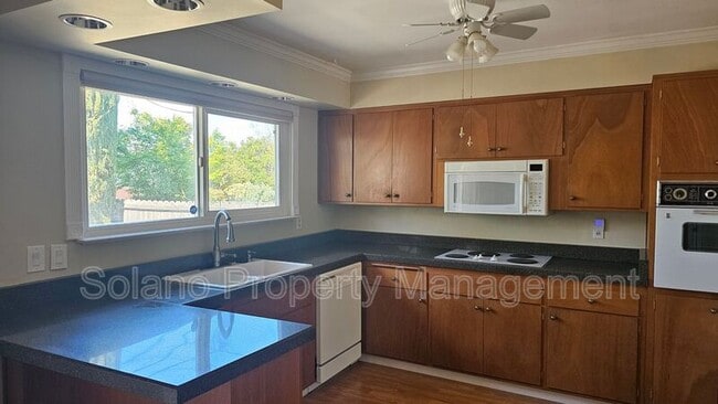 Building Photo - 154 McKinley Cir