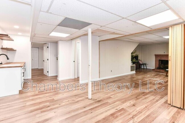 Building Photo - 4706 8th Rd S