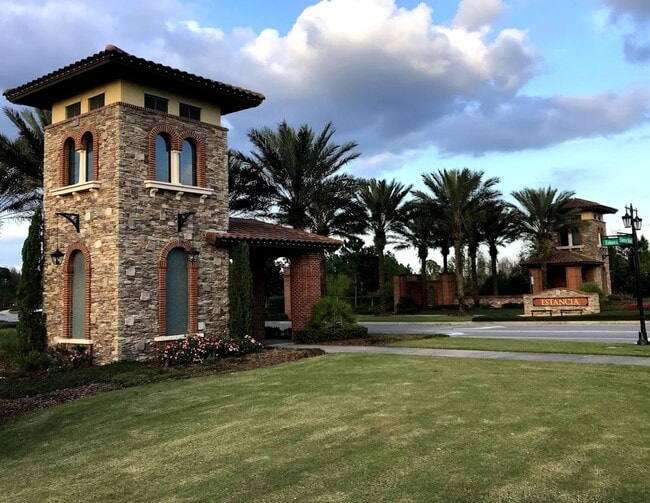Building Photo - 4639 Almada Ln