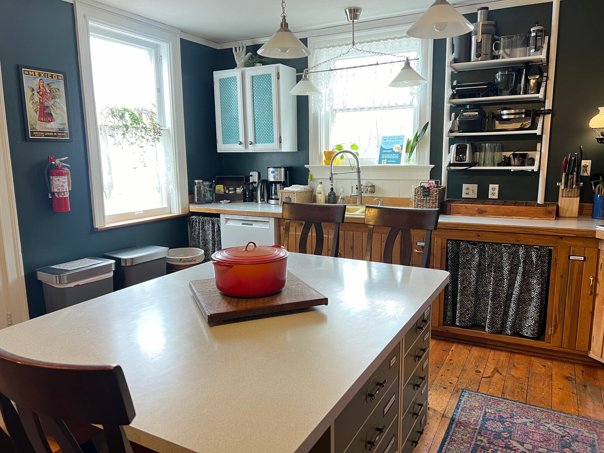 Building Photo - 616 W Mulberry St