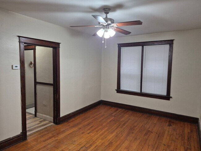 Building Photo - 5109 S Broadway