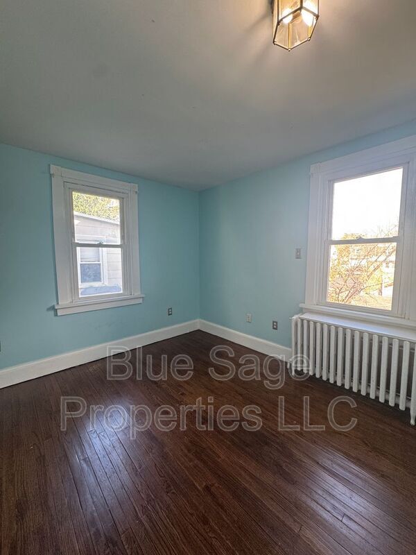 Building Photo - 754 Buck Ln