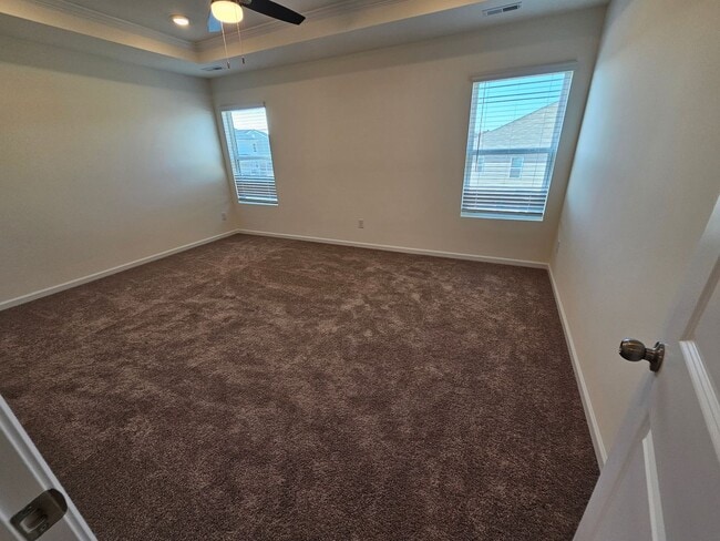 Building Photo - Like New Town Home in Kellerton Place, Monroe!