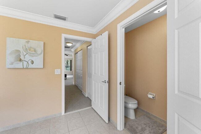 Building Photo - 8492 Breezy Oak Way