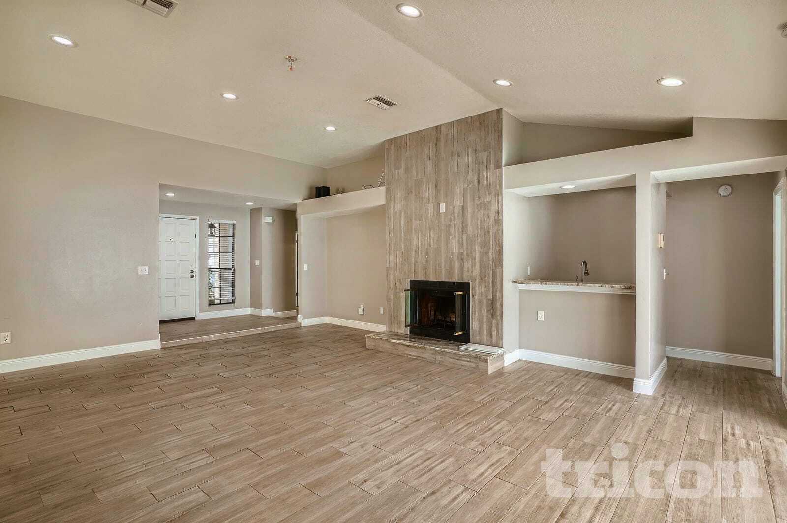 Building Photo - 9406 Pebble Glen Ave