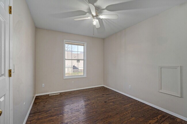 Building Photo - 5911 S Farm Rd 157