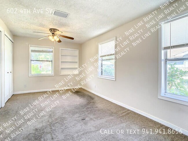 Building Photo - 602 4th Ave SW