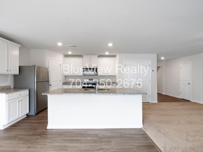 Building Photo - 9346 Creedmore Hills Dr