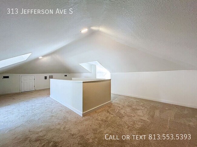 Building Photo - 313 Jefferson Ave
