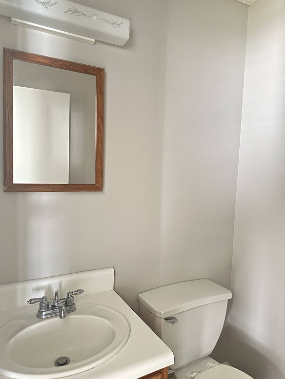 Building Photo - 339 Brookfield Rd