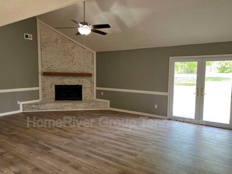 Building Photo - 590 Featherwind Cove N
