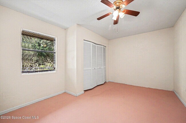 Building Photo - 655 N Burnett Rd