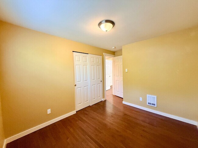 Building Photo - Updated 3BR Rambler | RV/Boat Parking | Gardener’s Backyard
