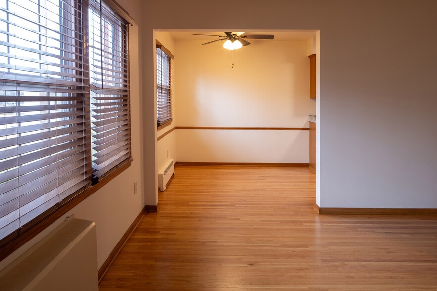 Building Photo - The Heritage Apartments