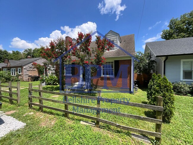 Building Photo - 3214 Wingate Ave