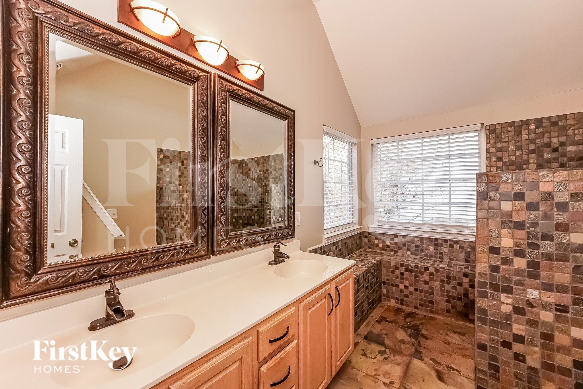 Building Photo - 7549 Sedgebrook Dr E