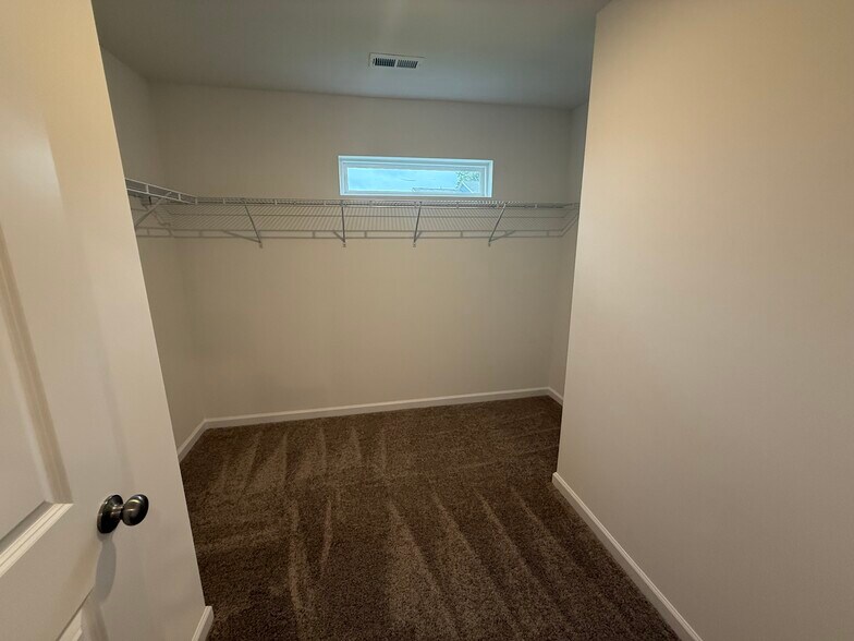 Building Photo - 3238 Lilac Grove Dr