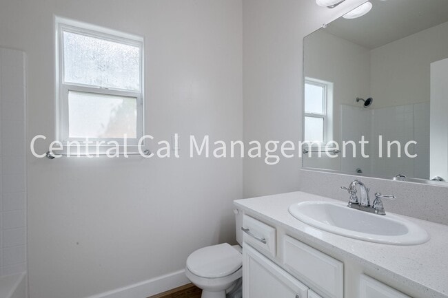 Building Photo - 4 bedroom/3 Bath Home with Solar in the Southwest - $3195 Per Month!