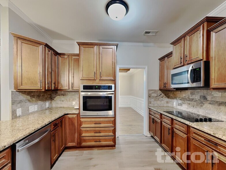 Building Photo - 156 Sharpstone Ln