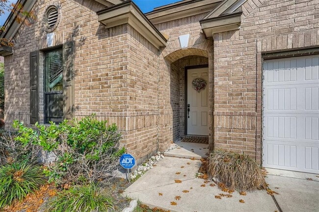 Building Photo - 1000 Sussex Way