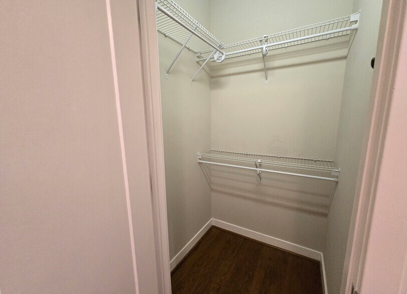 Bedroom #2 Walk-in Closet - 1320 Fenwick Ln