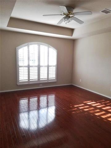 Building Photo - 1724 River Oaks Dr
