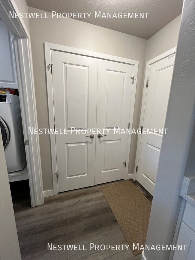 Building Photo - 1508 Waterfront Dr