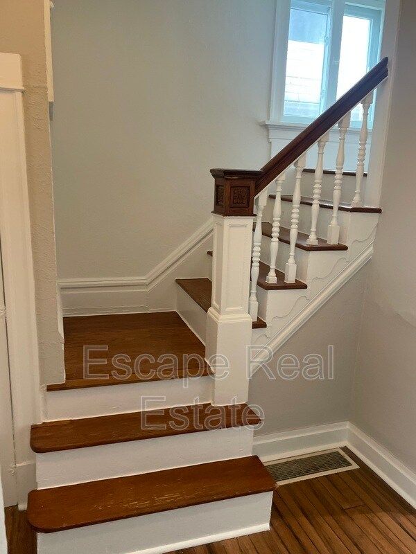 Building Photo - 4228 Osceola St