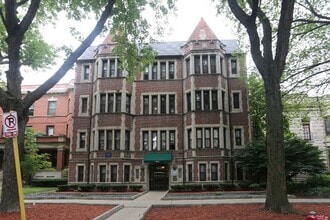 Building Photo - 4636 N Paulina St
