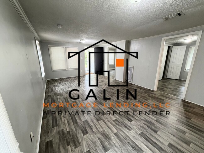 Building Photo - 2203 Clars Ave