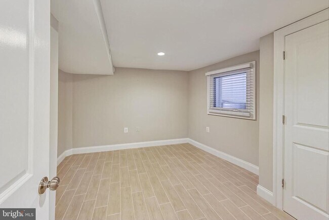 Building Photo - 5415 Illinois Ave NW