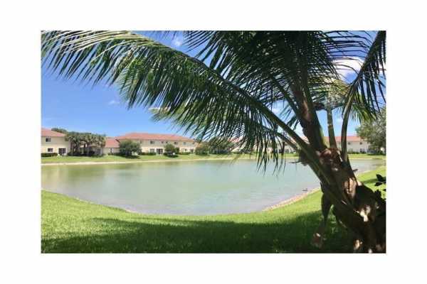 Building Photo - 3236 NW 31st Terrace